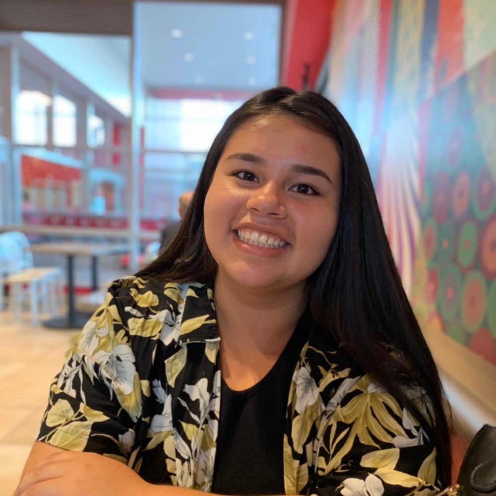 Meet your Posher, Raquel